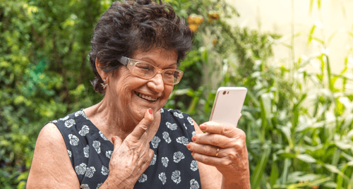 Choosing the Perfect Cell Phone for Seniors: A Comprehensive Guide to Make the Right Decision